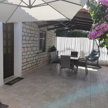 Apartment House Bjedov *