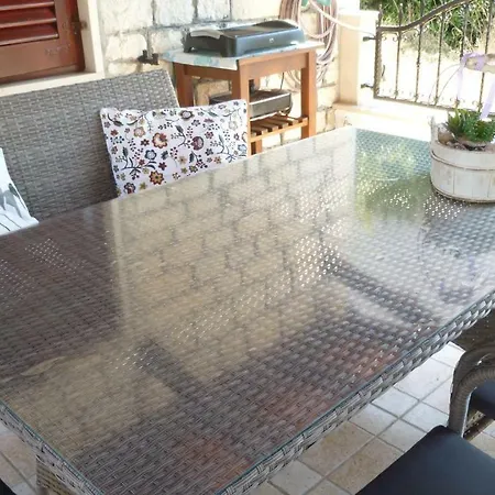 House Bjedov 公寓 *